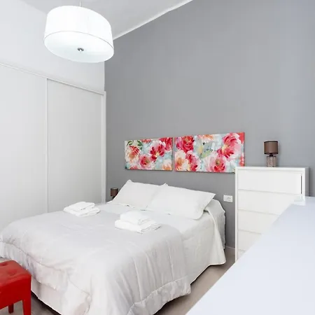 Apartment Home2Book Design Apartment Los Silos *